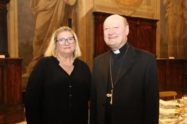 Liana Marabini e il cardinale Gianfranco Ravasi