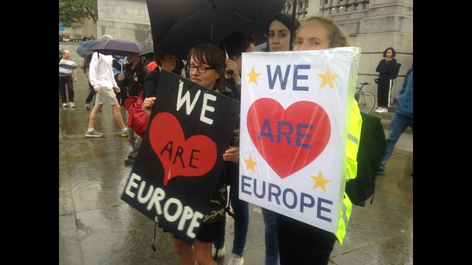 Partita a mezzogiorno ora locale (le 13 in Italia), la marcia andra' da Hyde Park fino al parlamento di Westminster, dove diverse personalita' del mondo della politica, dei sindacati e della cultura terranno i loro discorsi&nbsp;