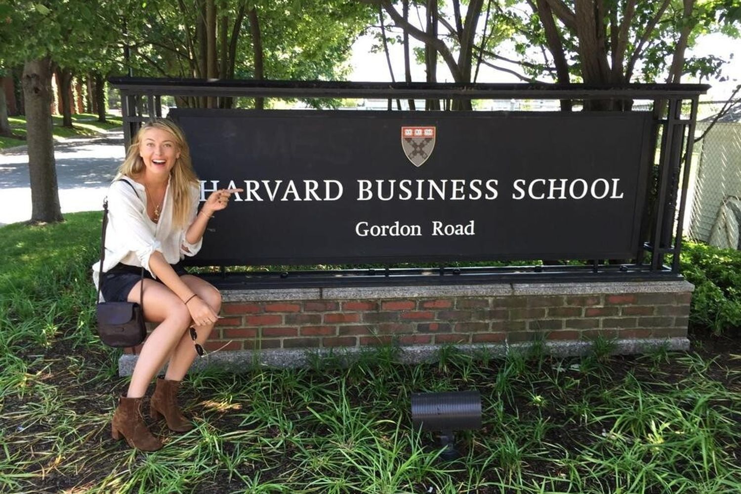 Maria Sharapova ad Harvard (foto da Twitter)&nbsp;
