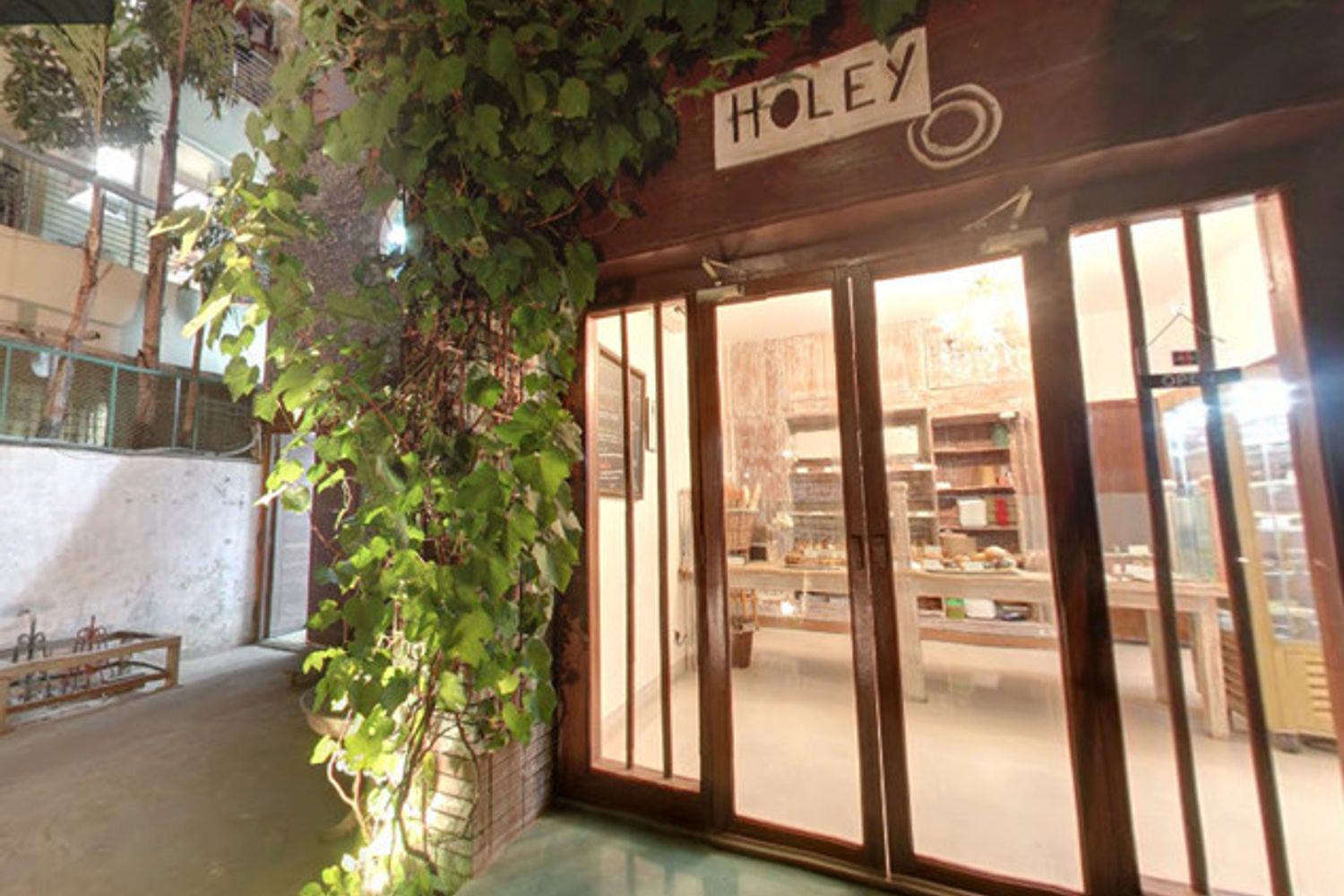 Holey Artisan Bakery Dacca Bangladesh&nbsp;