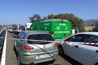 Assalto fallito a portavalori nel Cagliaritano, poi fuga con ostaggio