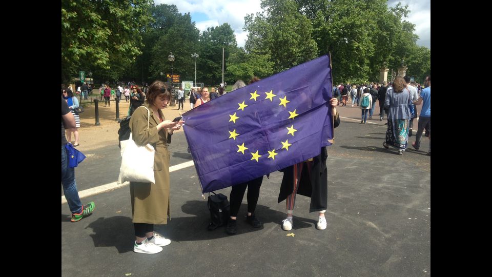 &nbsp;Partita a mezzogiorno ora locale (le 13 in Italia), la marcia andra' da Hyde Park fino al parlamento di Westminster, dove diverse personalita' del mondo della politica, dei sindacati e della cultura terranno i loro discorsi&nbsp;