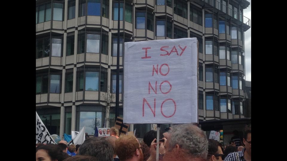 &nbsp;Partita a mezzogiorno ora locale (le 13 in Italia), la marcia andra' da Hyde Park fino al parlamento di Westminster, dove diverse personalita' del mondo della politica, dei sindacati e della cultura terranno i loro discorsi&nbsp;