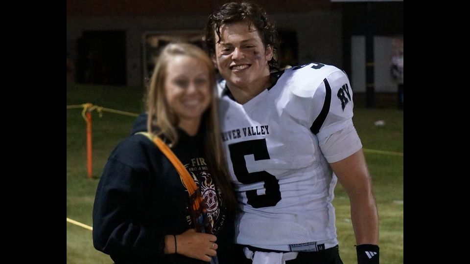 Il ragazzo statunitense scomparso dalla sera di giovedi' scorso a Roma, Beau Salomon, &egrave; stato ucciso e gettato nel Tevere. Gli agenti della Polizia fluviale hanno recuperato il cadavere nelle acque del fiume&nbsp;