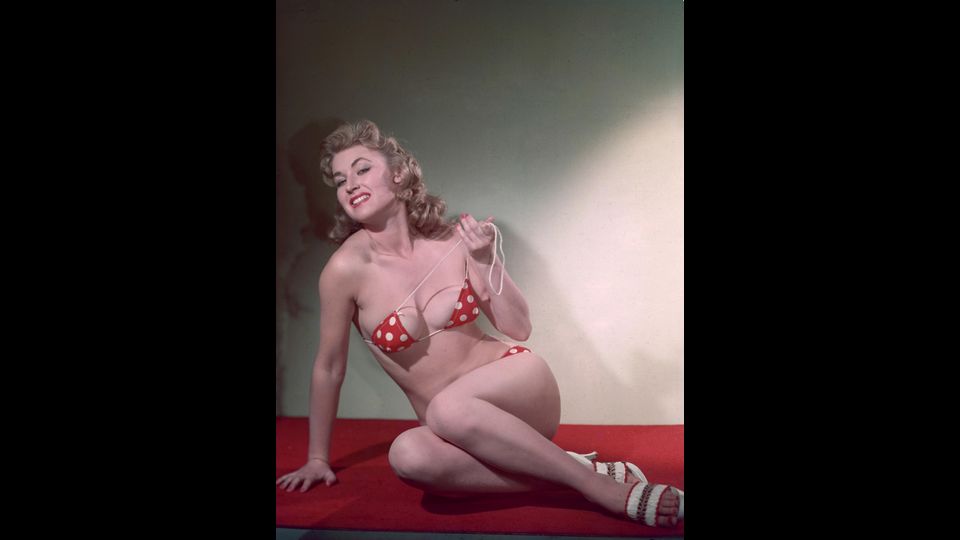 La Hit di Bryan Hyland del 1960 &quot;Itsy Bitsy  Teenie Weenie Yellow Polkadot bikini&quot;