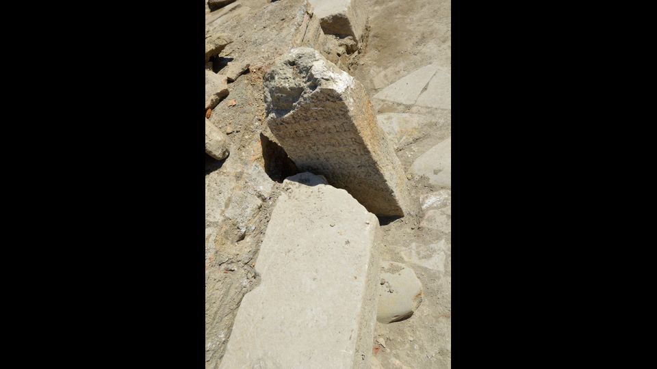 &nbsp;Stele fullonica