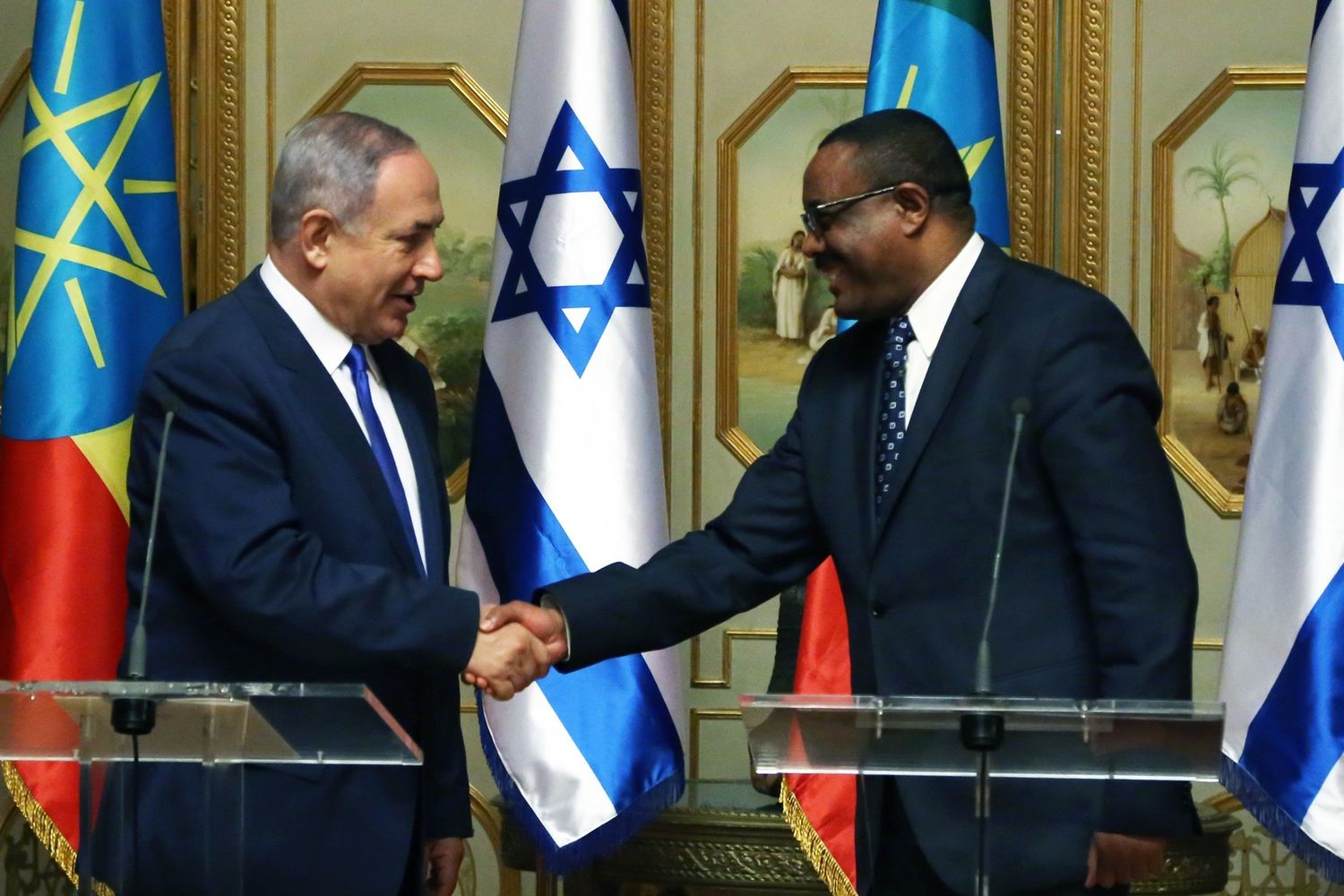 premier Israele Benjamin Netanyahu e premier Etiopia Hailemariam Desalegn (Afp)