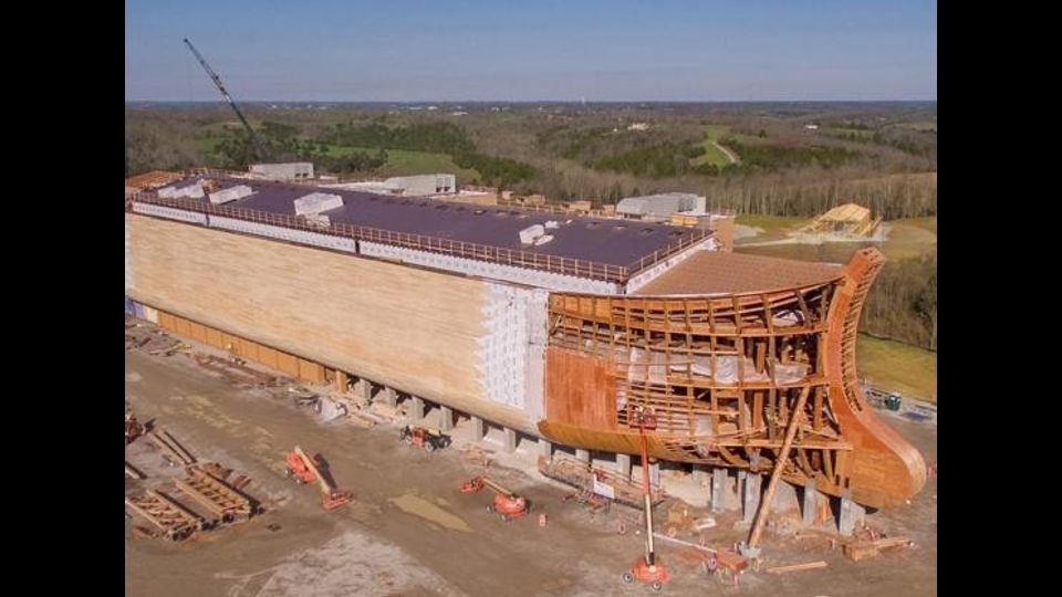 L'Arca di Noe', le fasi della costruzione (foto instagram arkencounter)