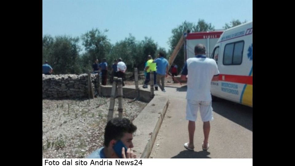 Scontro frontale fra treni di pendolari in Puglia