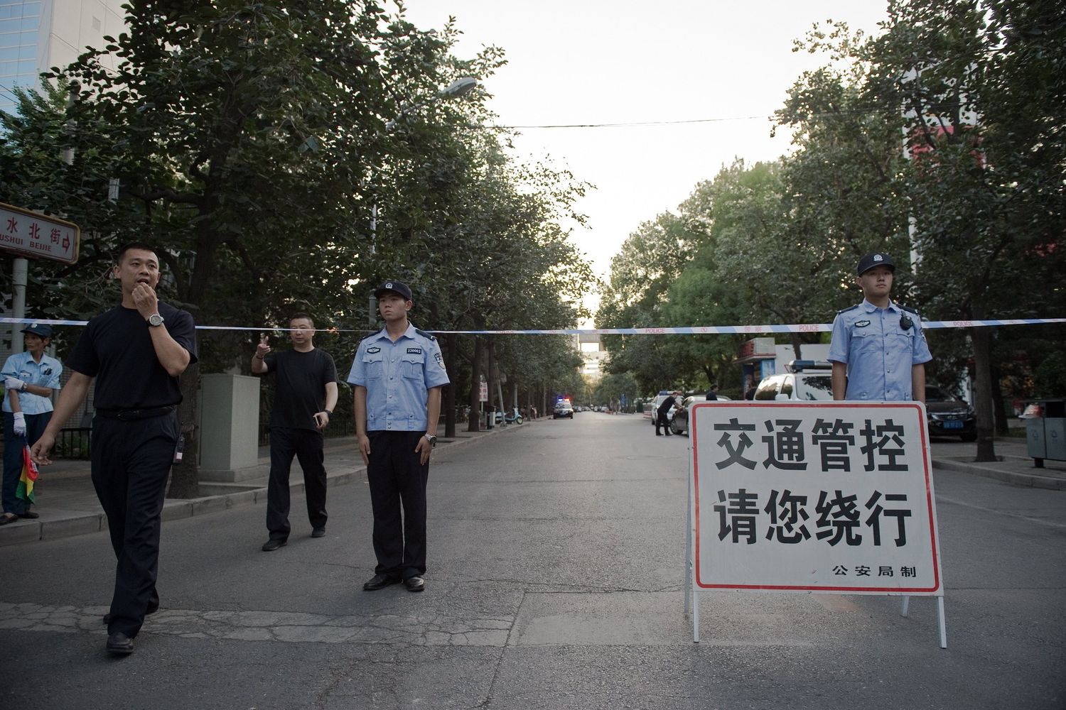 &nbsp;Pechino - polizia cinese blocca strada ambasciata Filippine (Afp)
