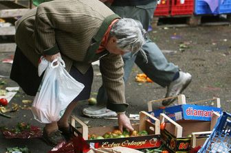 povert&agrave; poveri povero povera anziana anziani&nbsp;