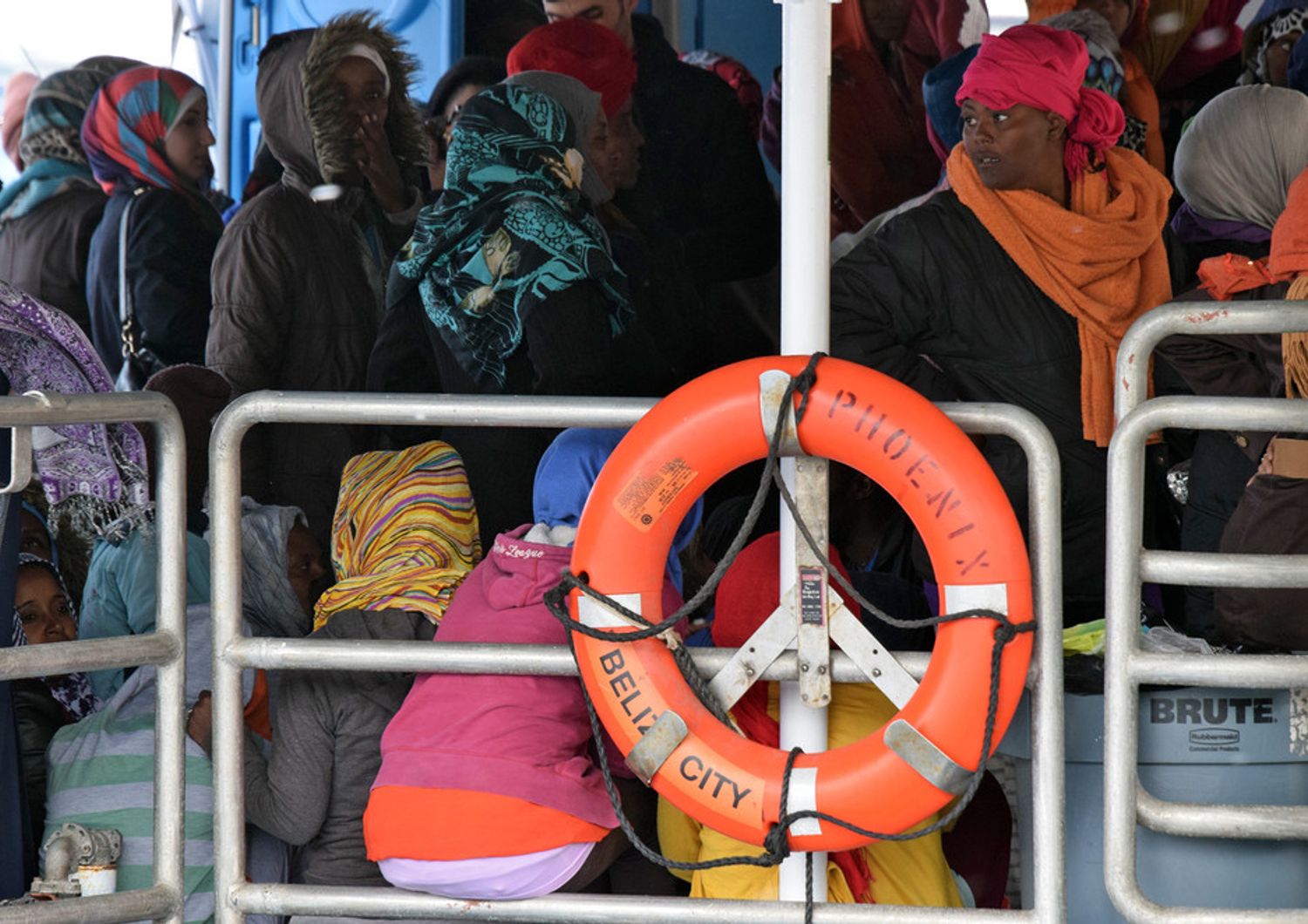 Migranti Messina Ong Moas nave Topaz Responder - sito