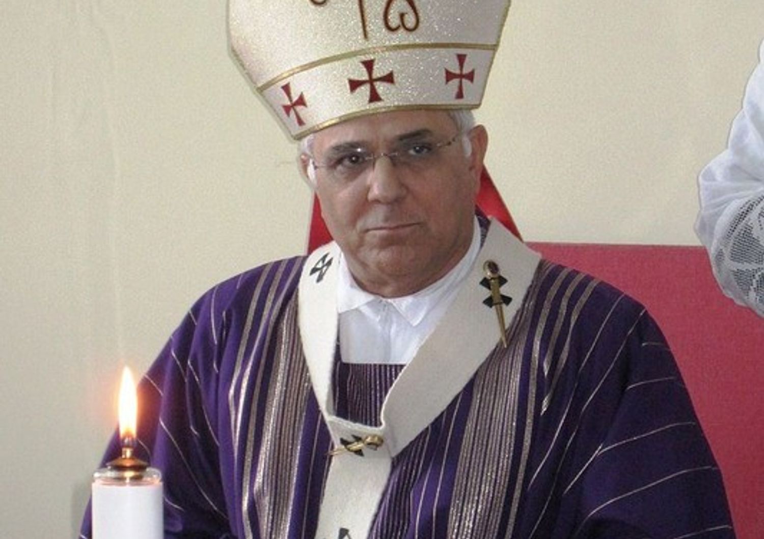 &nbsp;Monsignor Vincenzo Bertolone - fb wikipedia