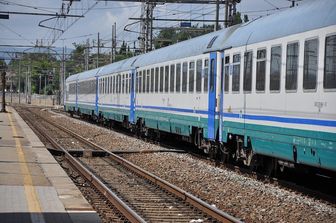 &nbsp;treno treni stazione binari binario ferrovia ferrovie - pixabay