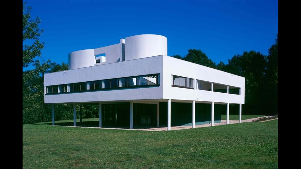 &nbsp;Villa Savoye e alloggio del giardiniere a Poissy, Francia (1928) - foto dal sito fondazionelecorbusier.fr