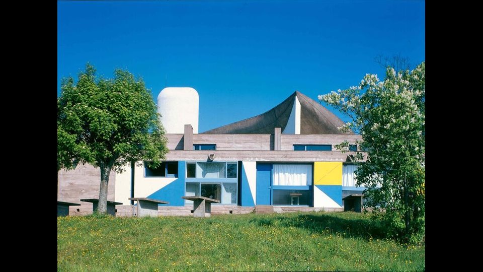 &nbsp;La Cappella di Notre Dame du Haut a Ronchamp, Francia (1950-1955) -&nbsp;foto dal sito fondazionelecorbusier.fr