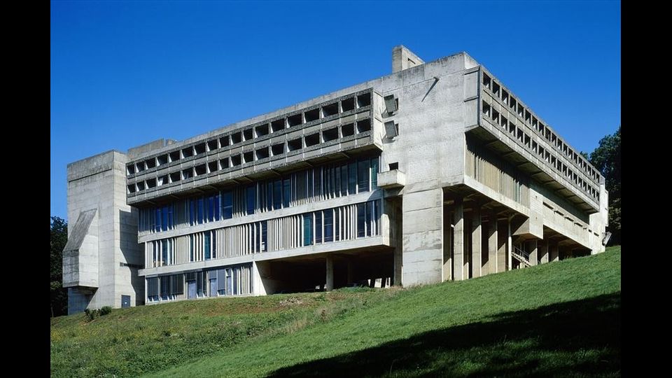 &nbsp;Il Convento Sainte-Marie de la Tourette a Eveux-sur-l'Arbres, Francia (1953) - foto dal sito fondazionelecorbusier.fr