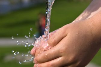 &nbsp;acqua potabile rubinetto (Agf)