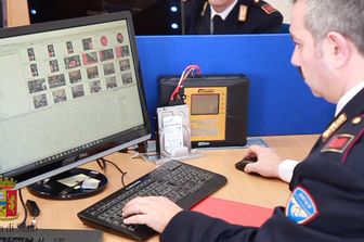 blitz polizia di stato pedofilia centro antipedofilia