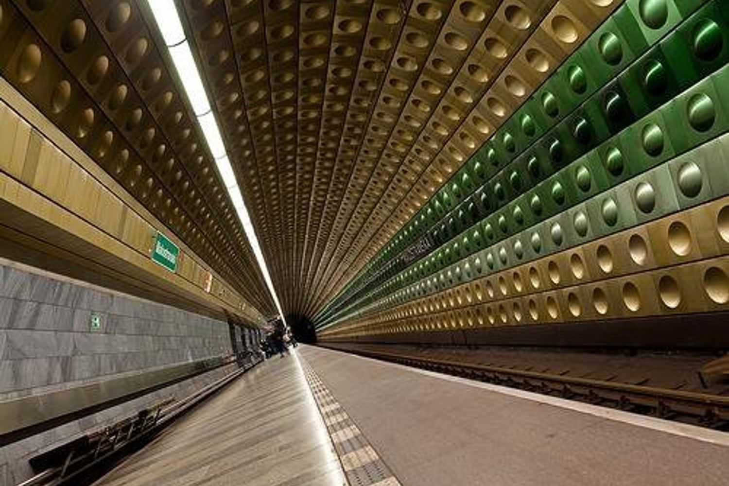 &nbsp;Londra metro di Golden Green - twitter