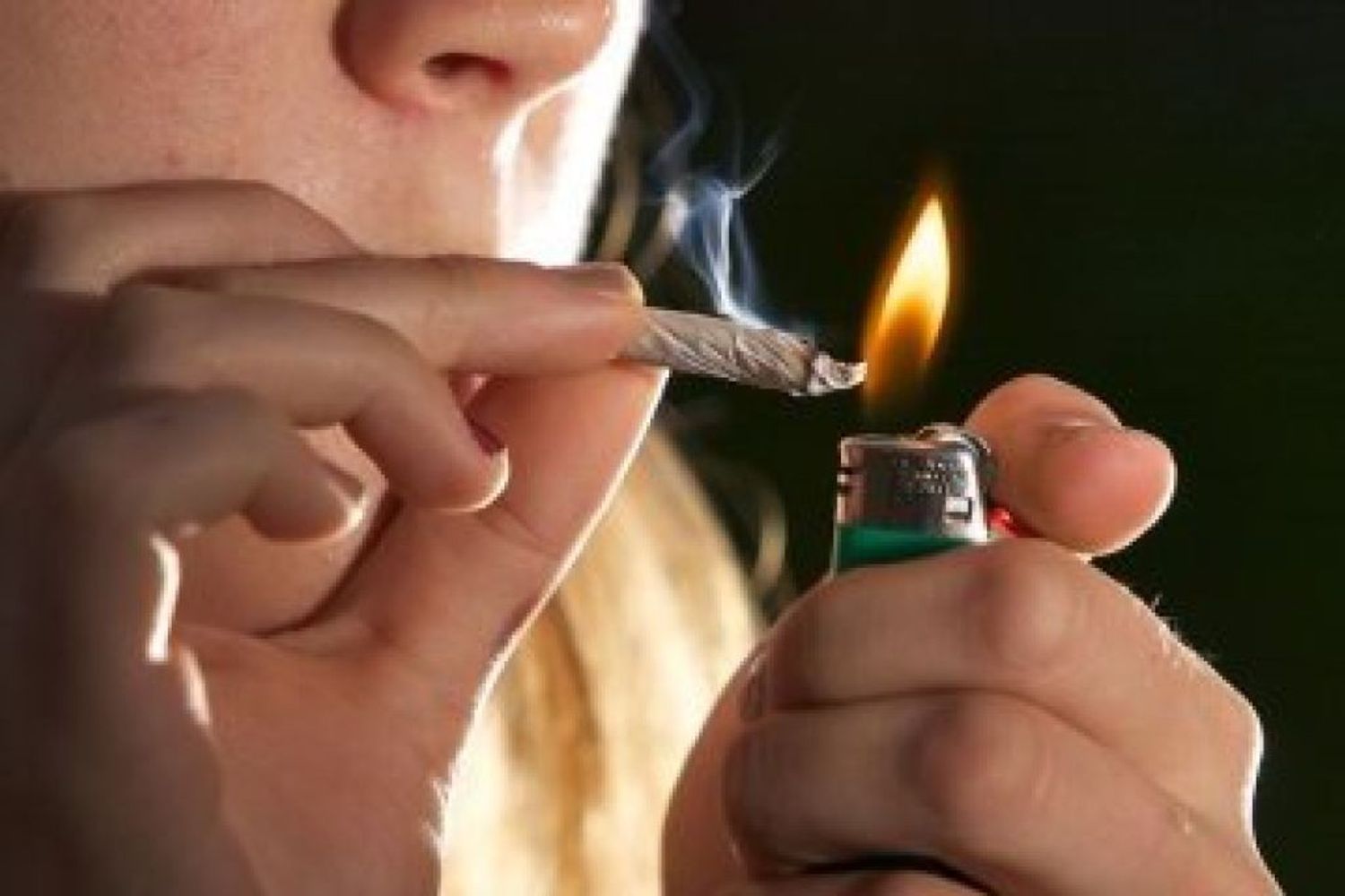 &nbsp;cannabis marijuana canna fumo fumare &nbsp;hashish droga erba&nbsp;