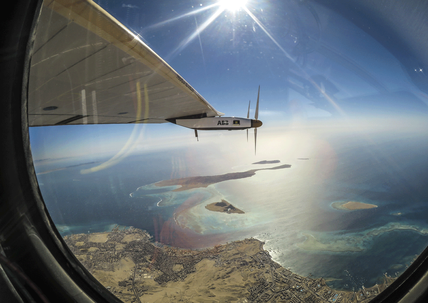 Il Solar Impulse, il primo aereo ad energia solare in volo  (Afp)&nbsp;