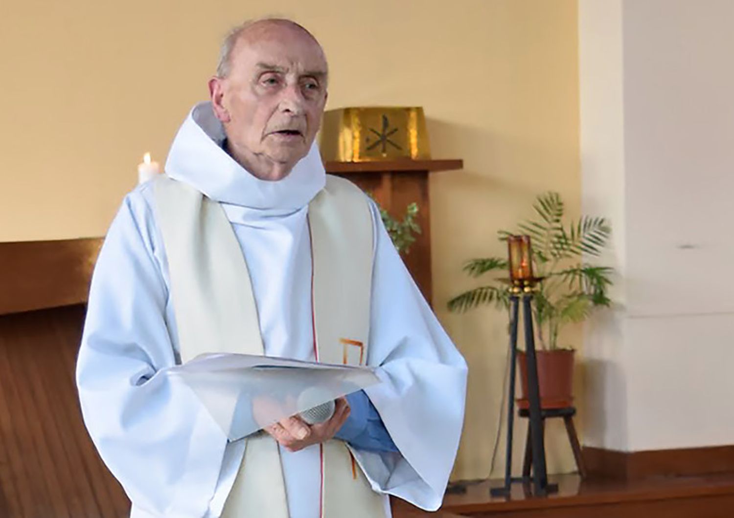 Il sacerdote ucciso si chiamava Jacques Hamel, aveva 86 anni, ed era stato ordinato sacerdote nel 1958