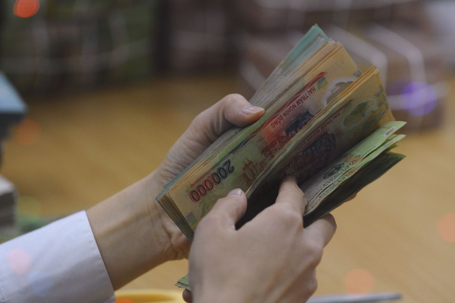 &nbsp;Denaro, soldi, vietnam