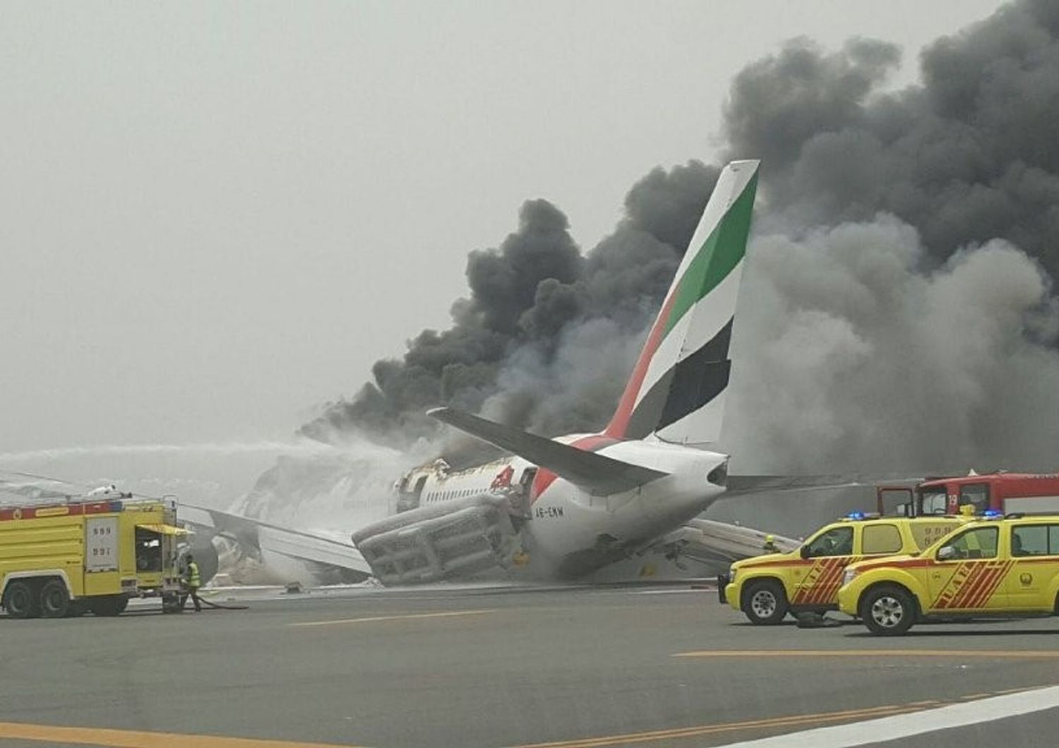 dubai incidente aereo in aeroporto (foto da Twitter)&nbsp;