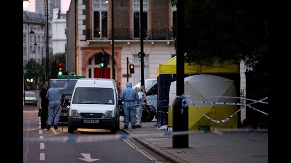 &nbsp;Londra,&nbsp;attacco a coltellate in pieno centro: un morto e 5 feriti&nbsp;(Afp)