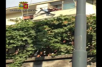 &nbsp;Marocchino picchia moglie e tenta suicidio, salvato dalla polizia