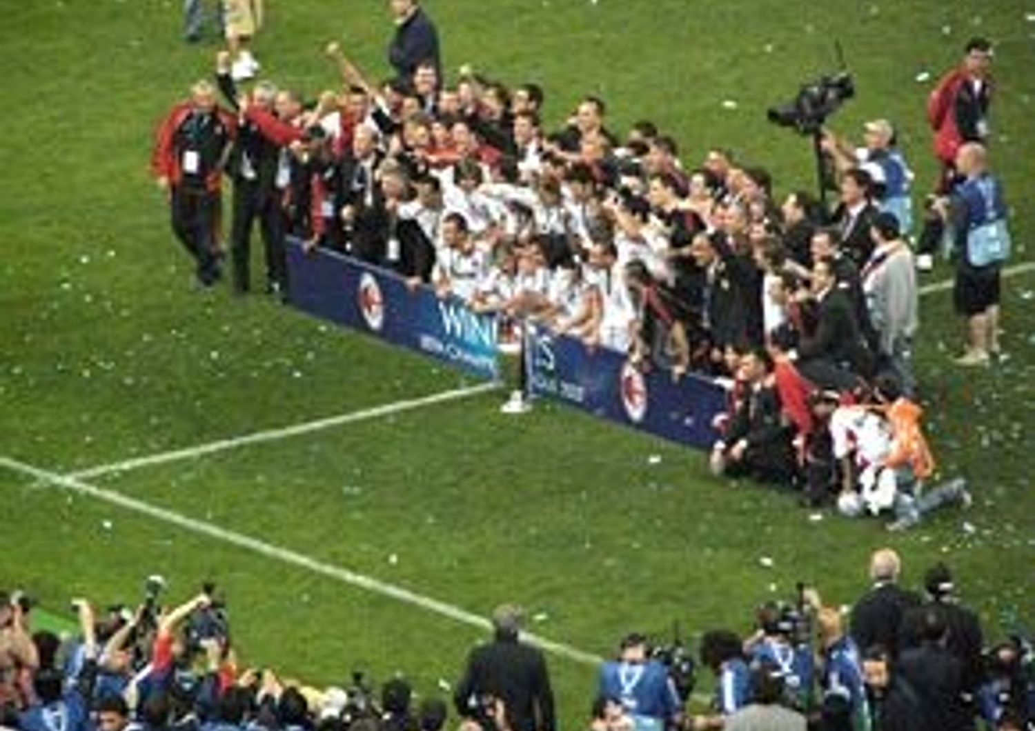 Il Milan celebra la conquista della UEFA Champions League 2006-2007.&nbsp;
