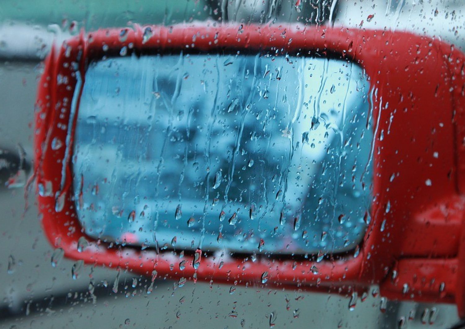 &nbsp;maltempo pioggia temporale auto