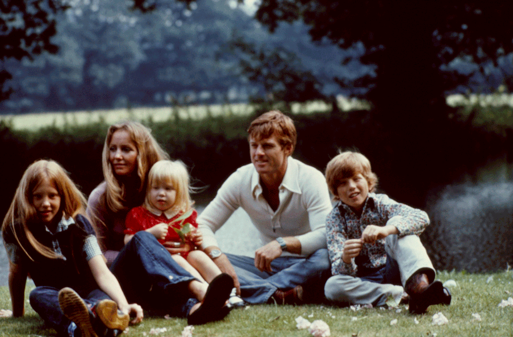 Come eravamo: Robert Redford e la famiglia nel 1970, quando i figli non restavano a casa(Afp)&nbsp;