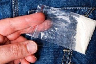 droga spacciatore spaccio marijuana hashish cocaina