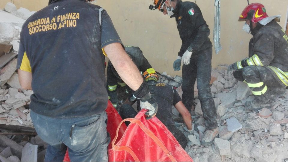 &nbsp; Sisma nel reatino, colpito il cuore dell'Italia (Amatrice, foto Gdf)