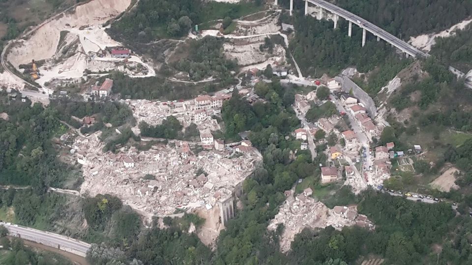 Pescara del Tronto dall'elicottero&nbsp;