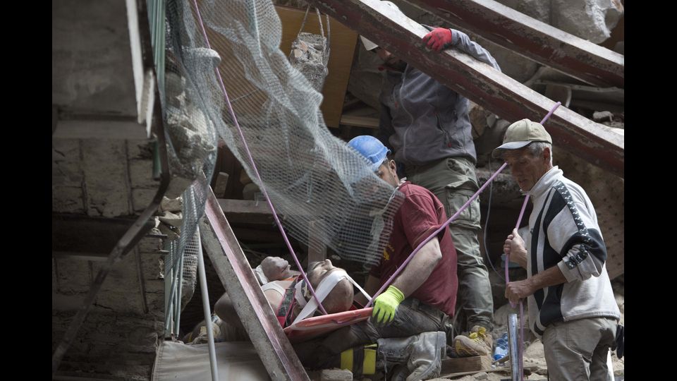 Fino alle ore 8 del 25 agosto, segnala l'Ingv, sono state registrate piu' di 470 repliche, dopo la forte scossa di 6.0 di mercoledi' notte in Italia centrale. &nbsp;