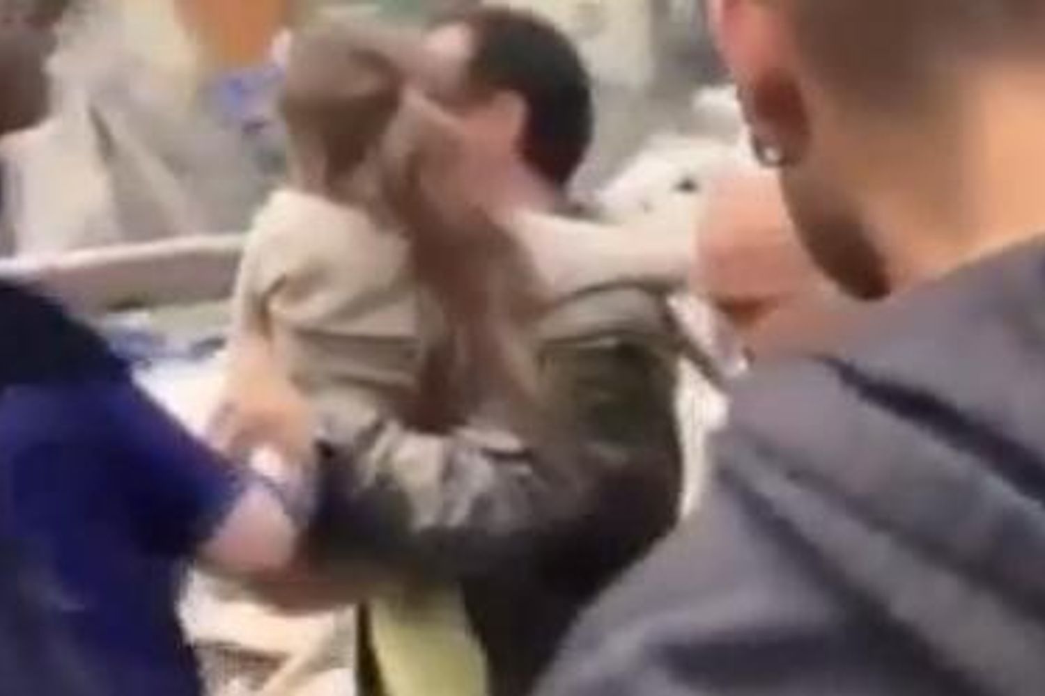 &nbsp;Terremoto bambina estratta viva