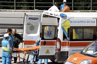 amatrice rieti terremoto sisma feriti soccorsi ambulanze - agf