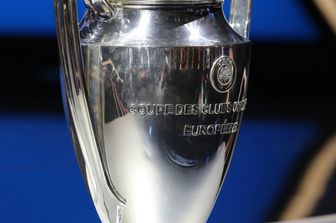 Champions League: la coppa dalle grandi orecchie