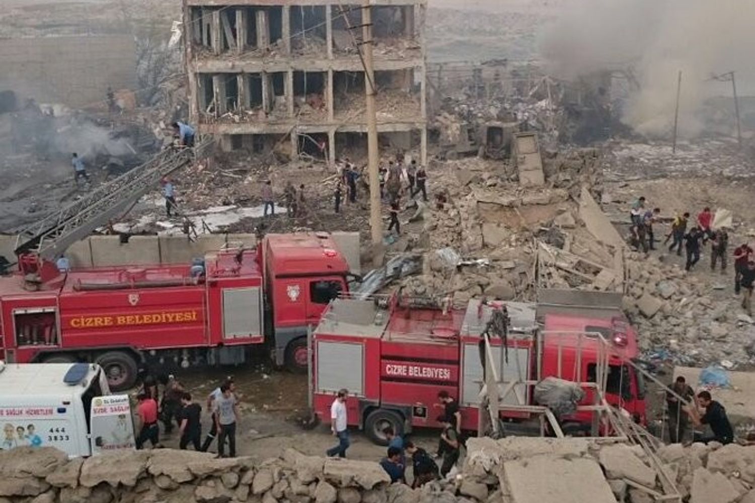 &nbsp;Autobomba contro polizia turca