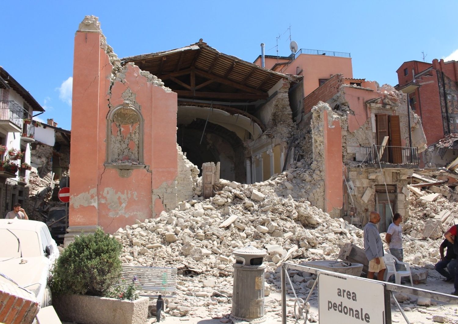 &nbsp;terremoto sisma centro italia amatrice rieti centro storico chiese monumenti crollati