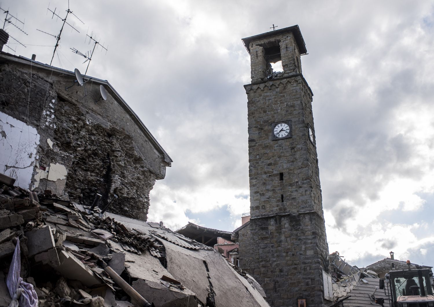 amatrice terremoto campanile