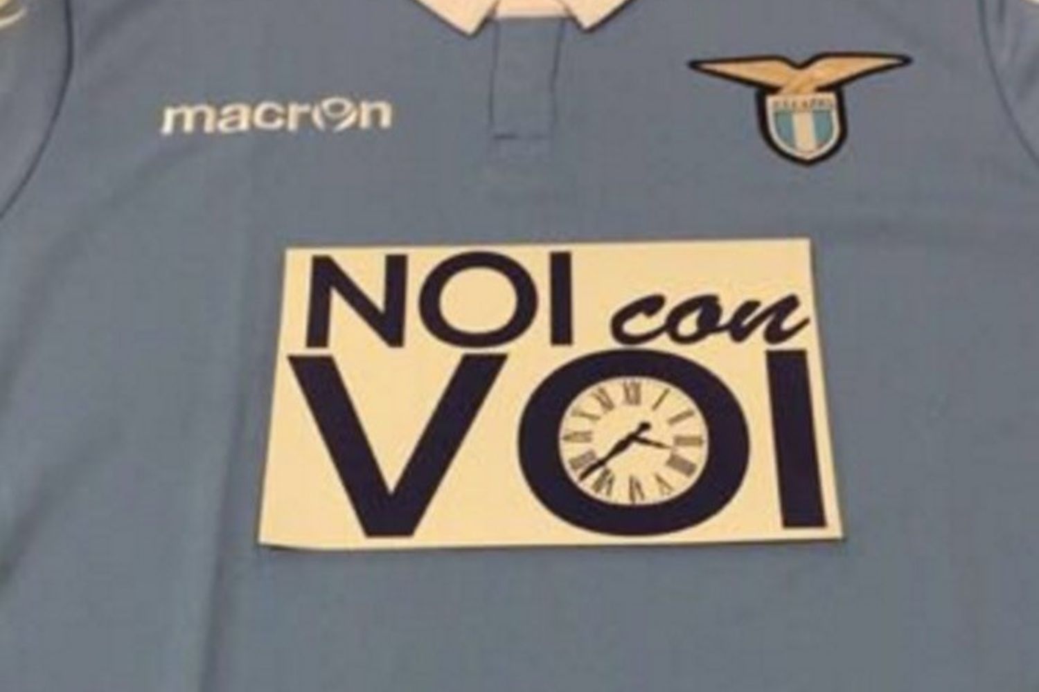 &nbsp;Maglia Lazio per terremotati
