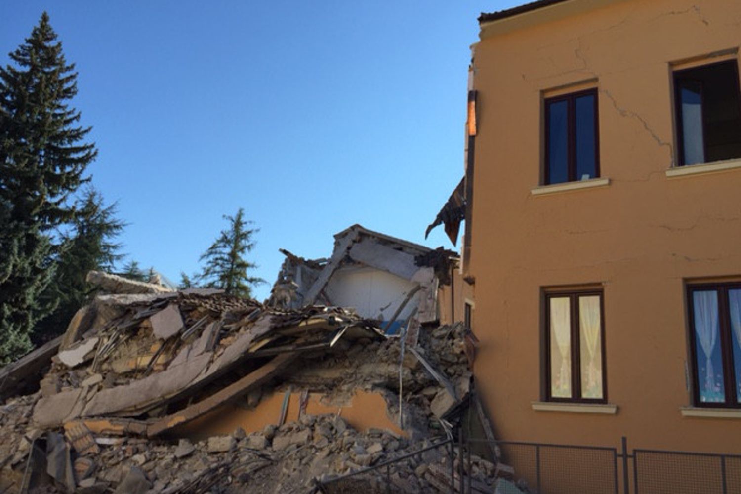 Amatrice Scuola Terremoto