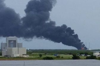&nbsp;&nbsp;Florida esplosione razzo SpaceX a Cape Canaveral