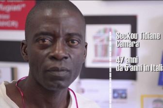 &nbsp;#TuNonSaiChiSonoIo: Seckou, dalla Guinea a Roma: ora realizzo gioielli con materiali di riciclo