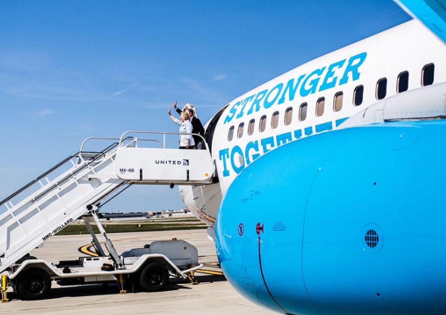 Hillary clinton boeing 575 stronger togher