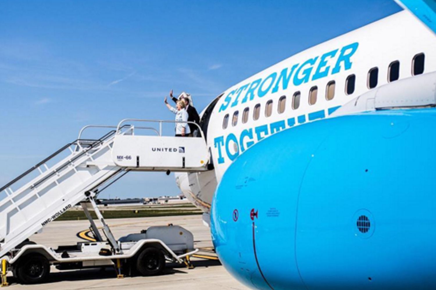 Hillary clinton boeing 575 stronger togher